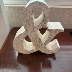 🦄Wooden Decor “&”
